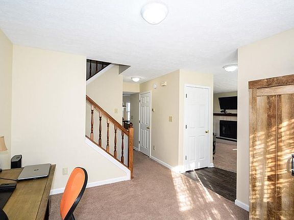 5th image of 4406 Rotterdam Dr