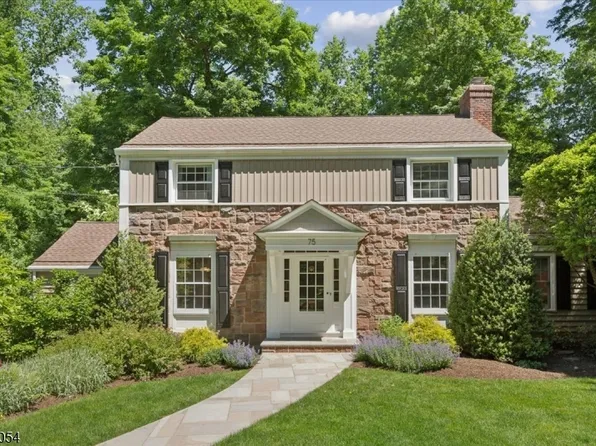 75 Club Dr, New Providence Boro, NJ 07901