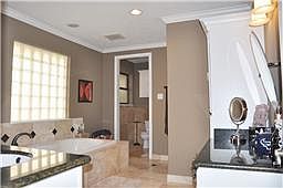 2nd image of 1834 Viking Dr