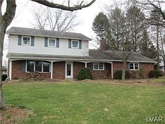 4th image of 3306 Lord Byron Dr