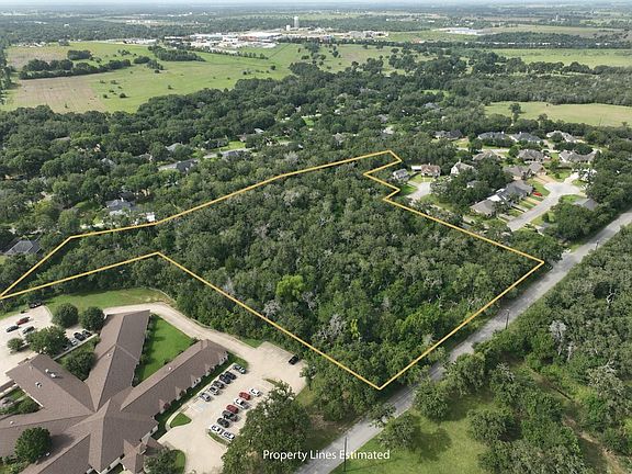 2nd image of 7.28 Acres Country Club Dr