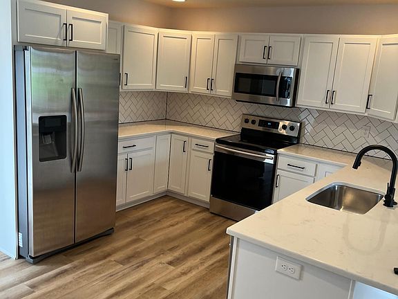 2nd image of 4030 Terrace View Dr