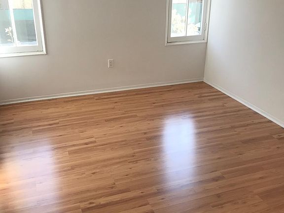 5th image of 1000 N Ogden Dr APT 3
