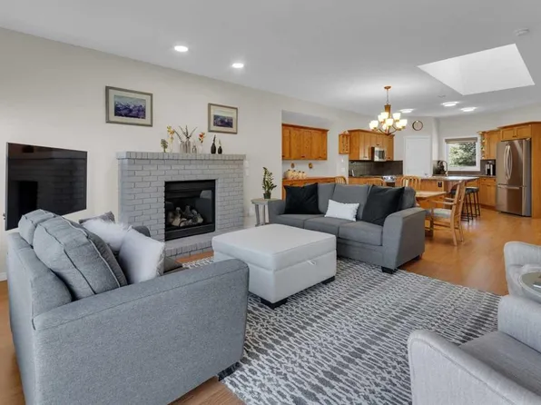 925 S Imperial Dr SE #7, Diamond Valley, AB T0L 2A0