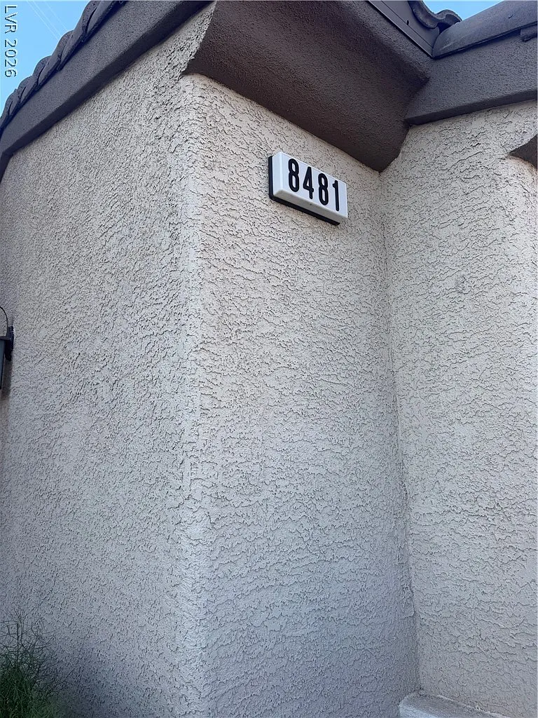 3 bed, 2.5 bath, 1804 sqft, $1,995 — Photo 2