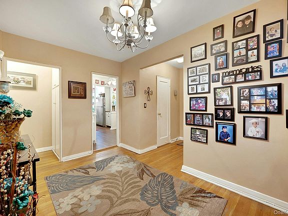 5th image of 280 Collins Avenue #6D