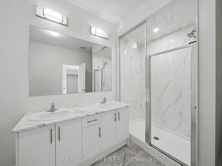 159 Haldimand Cres — Photo 16