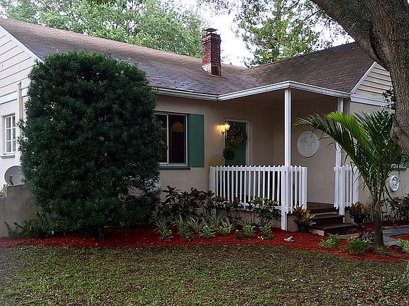 3rd image of 835 19th Ave N