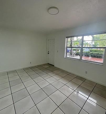 5th image of 2500 NW 9th Ave #70bad5a8a
