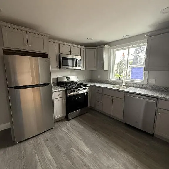 534 Locust St — Photo 1