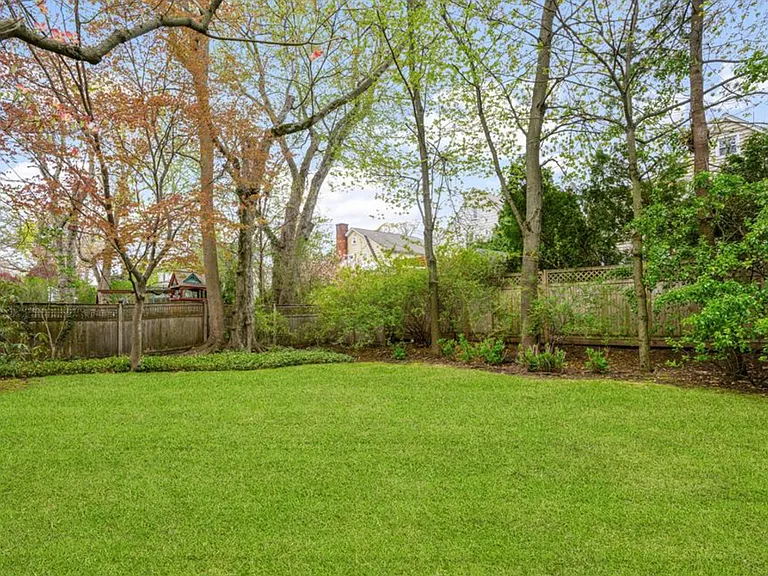 52 Wendt Ave — Photo 16