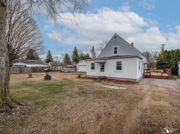 1849 Toben Rd, Carleton, MI 48117