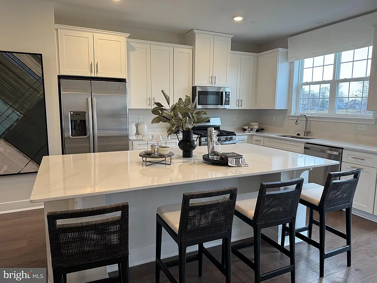 136 Ada Hightower Ave — Photo 6