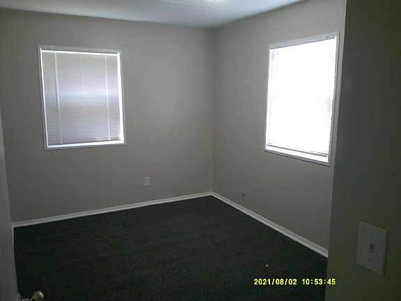 3rd image of 928 Waukonda Ave