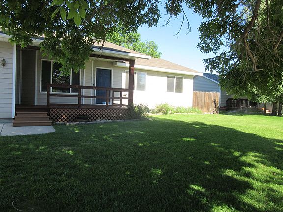 2nd image of 820 Outlook Ct