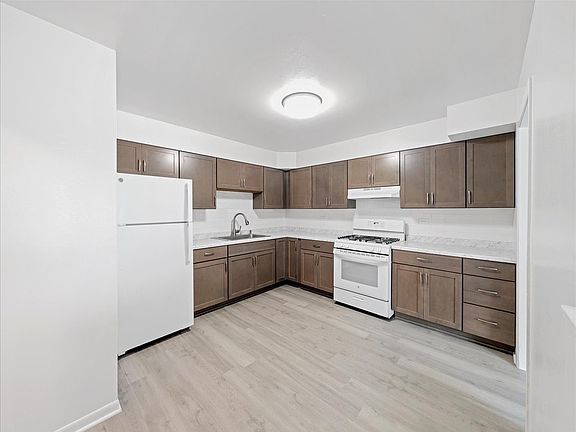 2nd image of 700 McKinley Ave #206