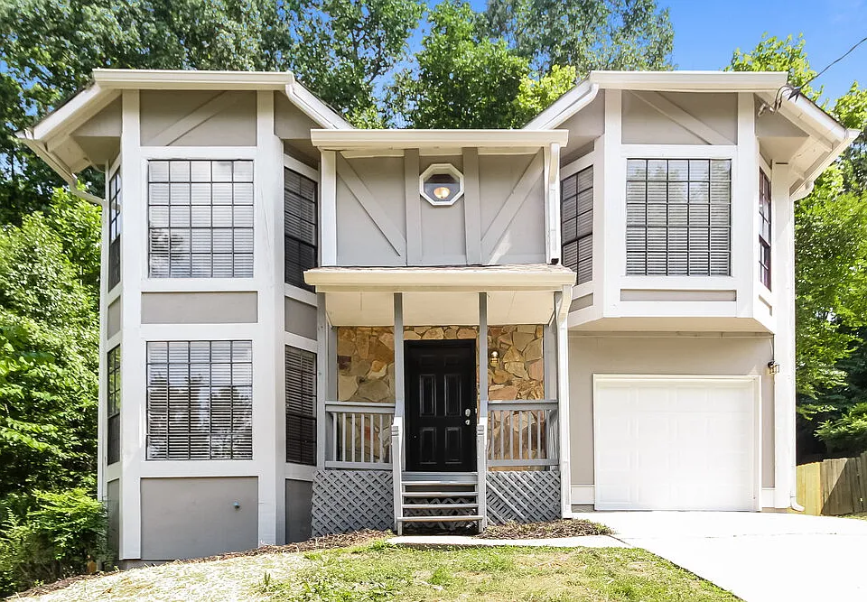 1097 Williamsburg Ln