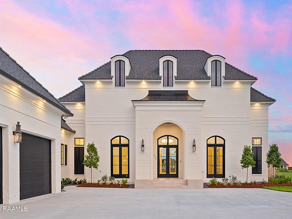 2nd image of 208 Ivy Cottage Dr