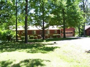 10950 E Old Hickory Ct, Benton, IL 62812