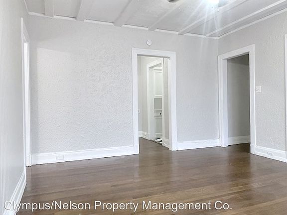 5th image of 3920 Fannin St APT 203