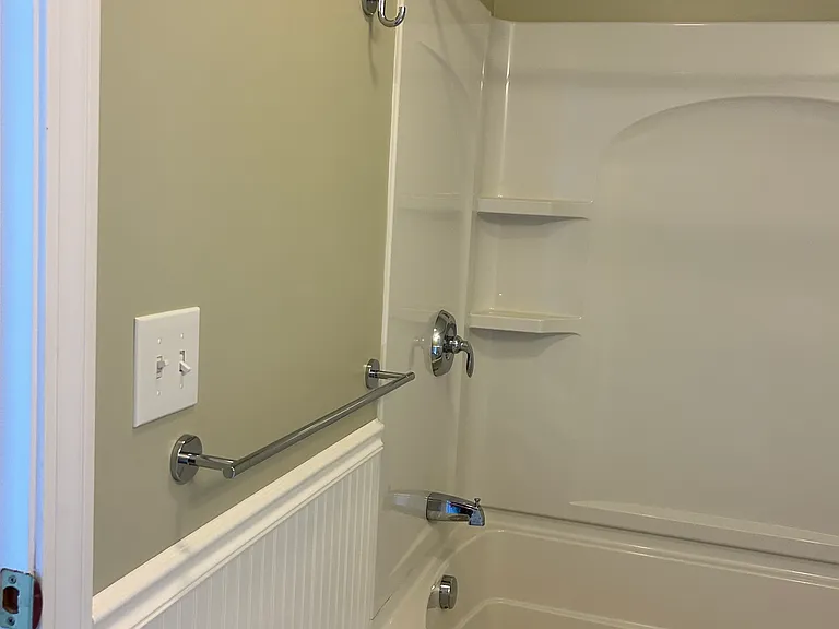 432 Howe St — Photo 36