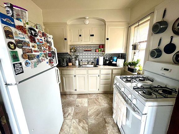 3rd image of 4460 N Oakland Ave #34