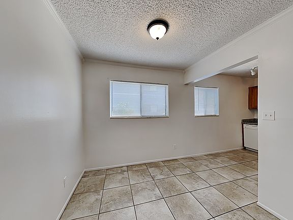 5th image of 2321 Oak Park Way #104