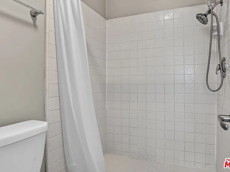 5003 Westpark Dr #103 — Photo 18