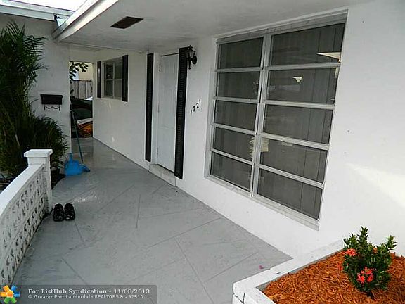 3rd image of 1721 NE 55th St