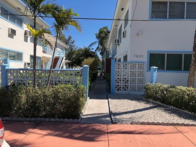 1st image of 7805 Crespi Blvd APT 4