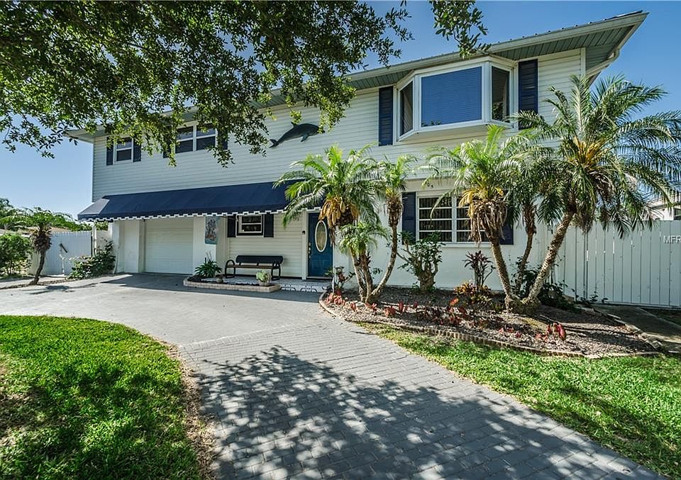 1st image of 305 Lagoon Dr