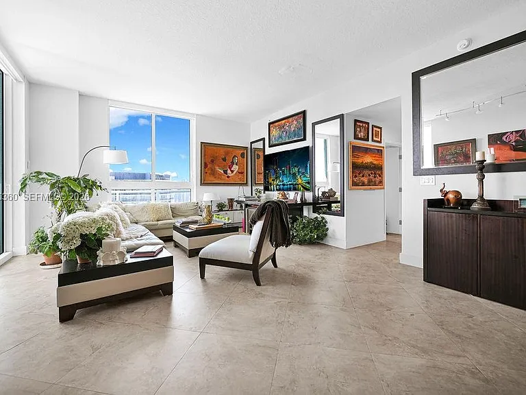 1900 N Bayshore Dr #5103 — Photo 3
