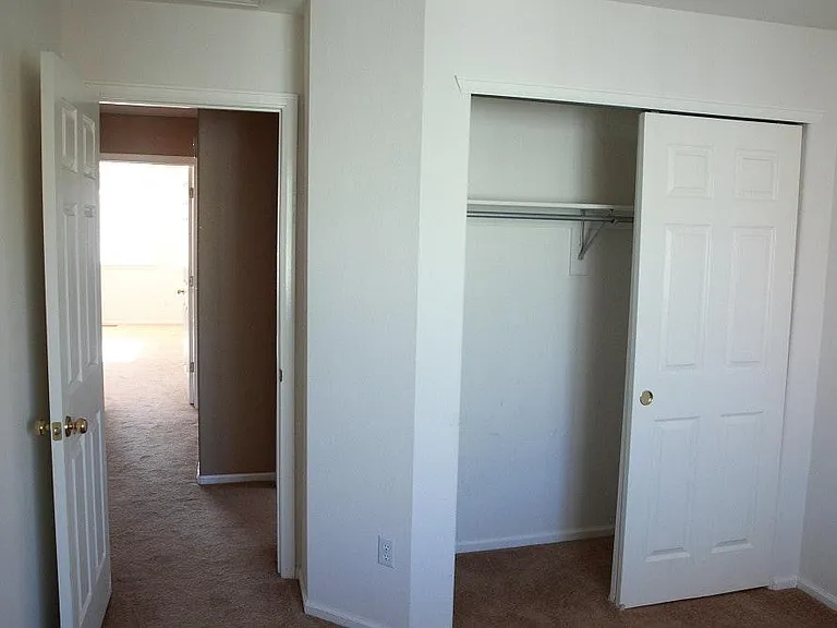 4911 Tarcoola Ln — Photo 25