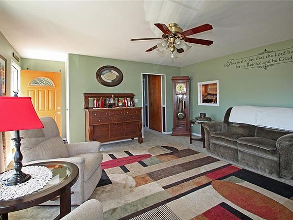 3rd image of 1828 W 36th St