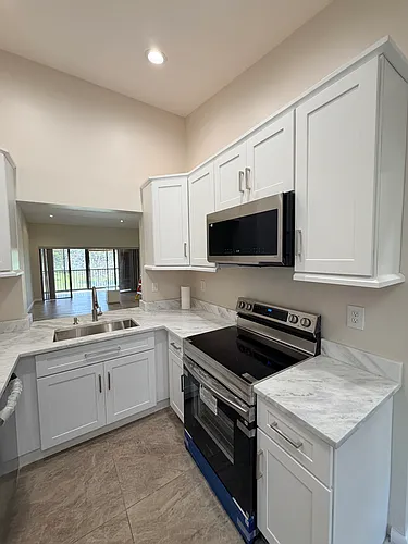 2067 SW 15th St #230 Photo 1