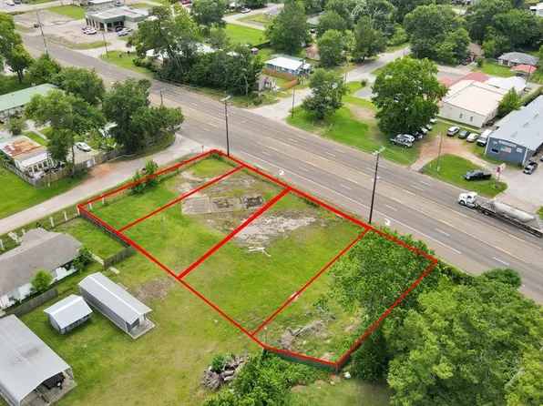 1300 N Washington Avenue, Cleveland, TX 77327
