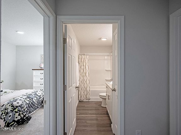 3rd image of 426 SAGO Avenue