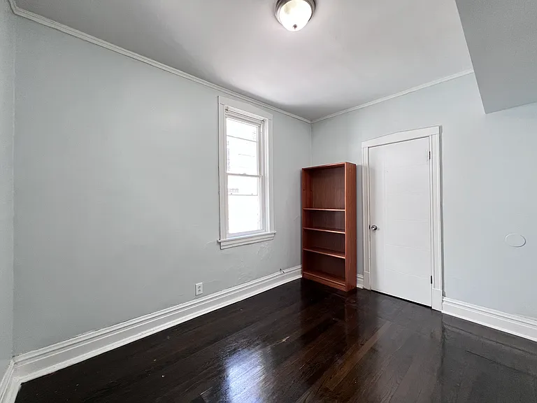 8856 S Lowe Ave #2R — Photo 8
