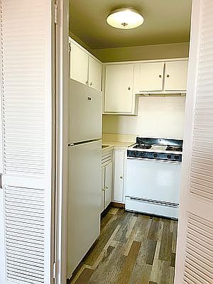 3rd image of 6901 Narrows Ave APT 3D