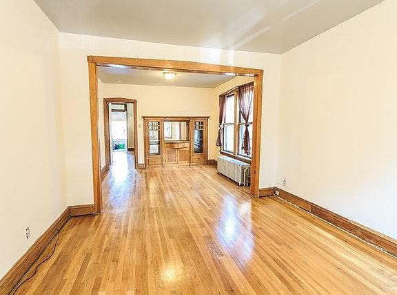 2nd image of 3411 N Monticello Ave #2