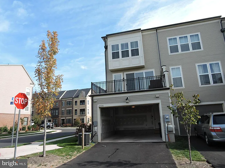 20425 Codman Dr — Photo 36