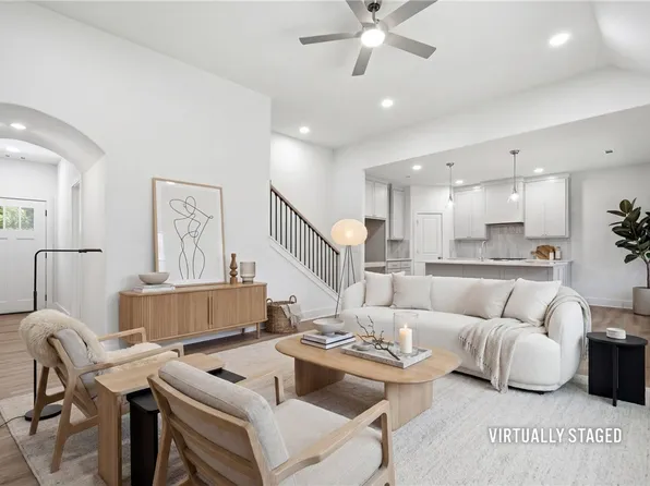 13 Salisbury Dr, Bella Vista, AR 72714
