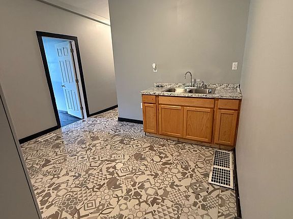 2nd image of 154 Rear St #6