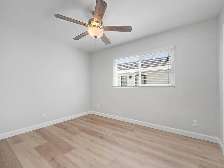 131 Opal Avenue — Photo 7