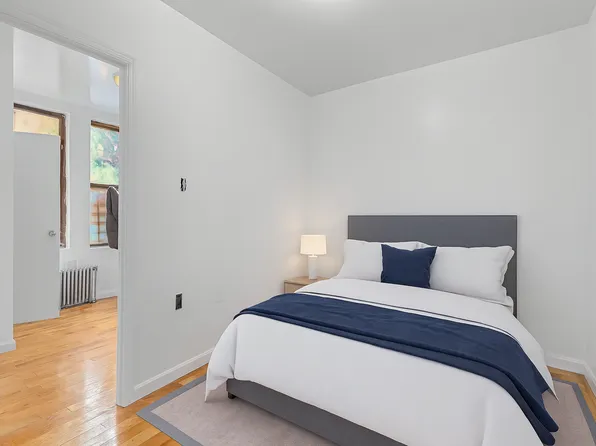 206 Audubon Avenue image 2 of 11