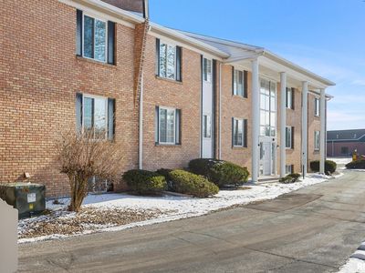 6016 N Knoxville Ave APT 102, Peoria, IL, 61614