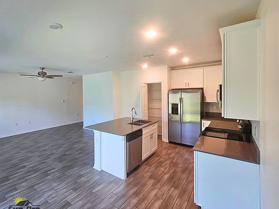 5th image of 1106 Pacific Dunes Ct