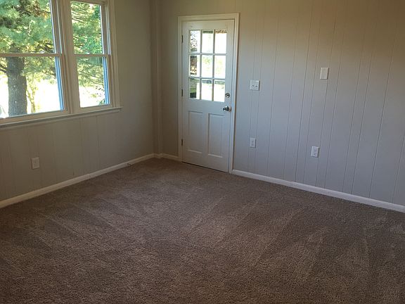 4th image of 174 Deerwood Dr
