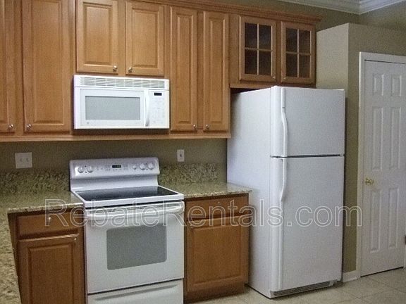 3rd image of 7528 Scarlet Ibis Ln