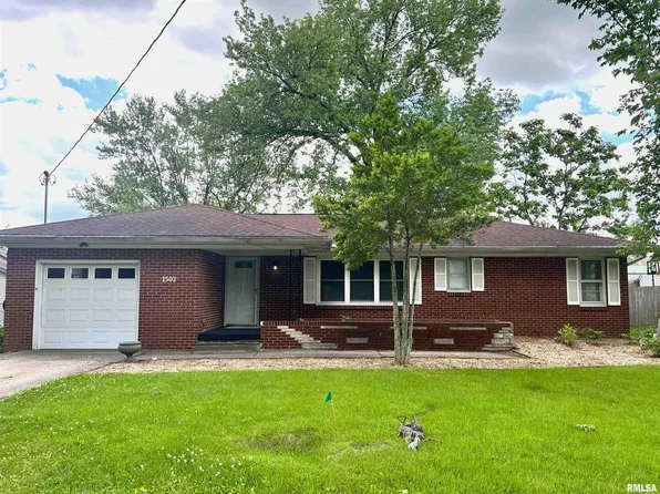 1502 N State St, Marion, IL 62959